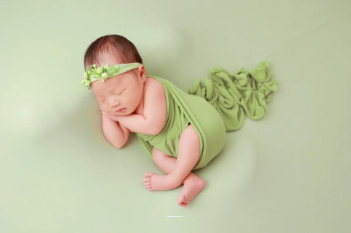 长宁宝宝拍嗝吐奶 长宁宝宝拍嗝吐奶